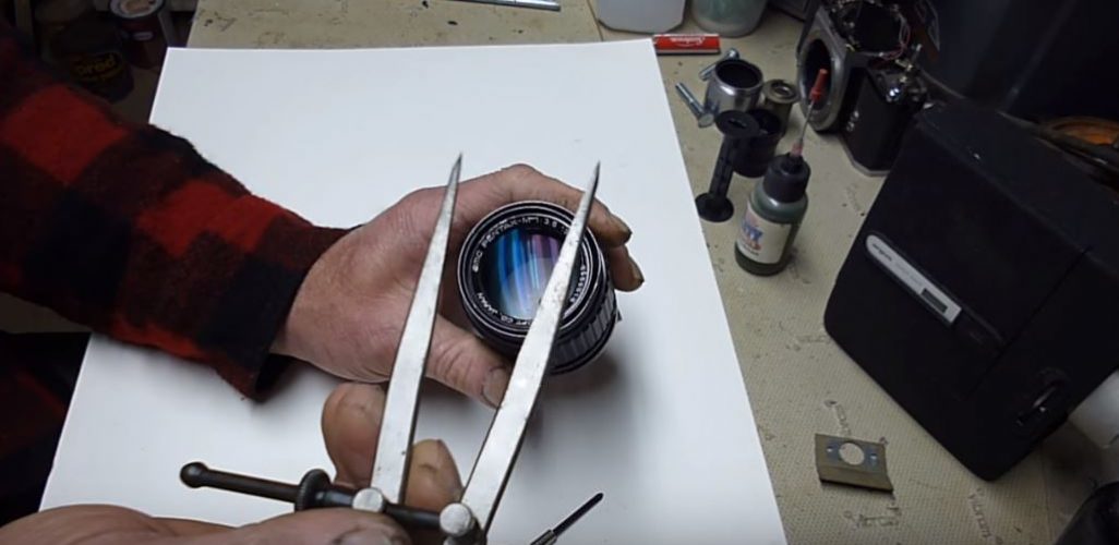 How To Open And Clean Pentax 135mm lens Camera Ray